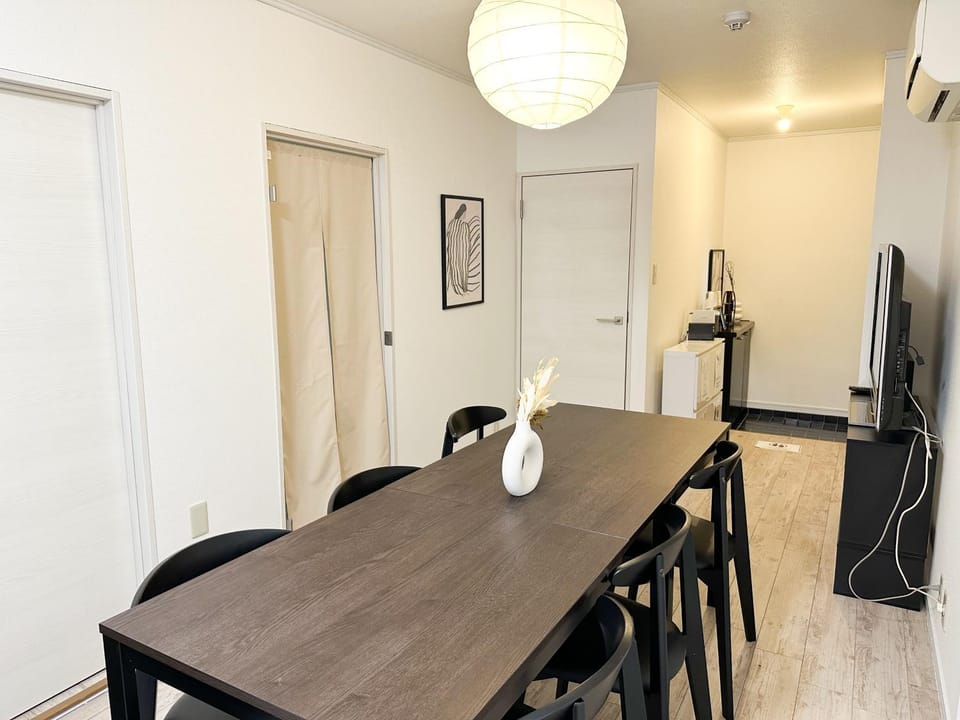 TV and multimedia, Living room, Dining area