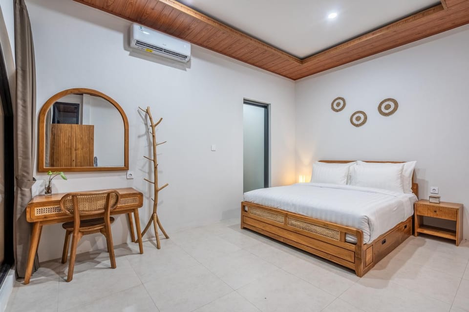 Bed, Bedroom, air conditioner