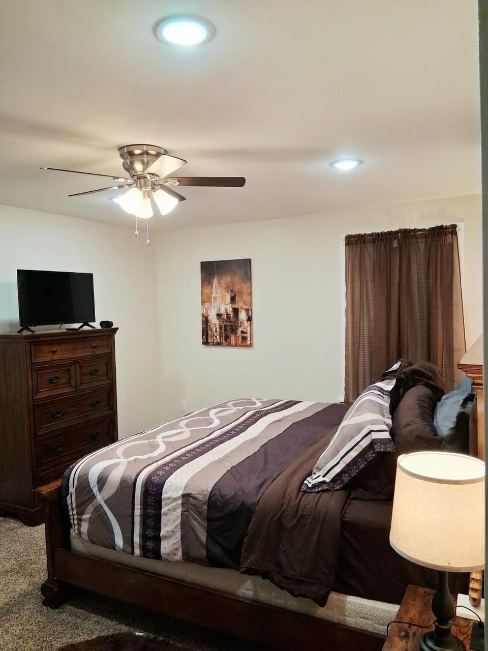 Bed, TV and multimedia, Bedroom, air conditioner