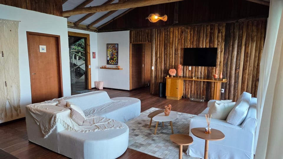 Communal lounge/ TV room, TV and multimedia, Living room