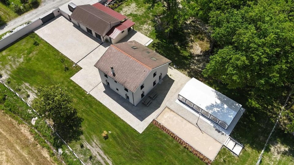Domaine aux 64 chênes House in Nouvelle-Aquitaine
