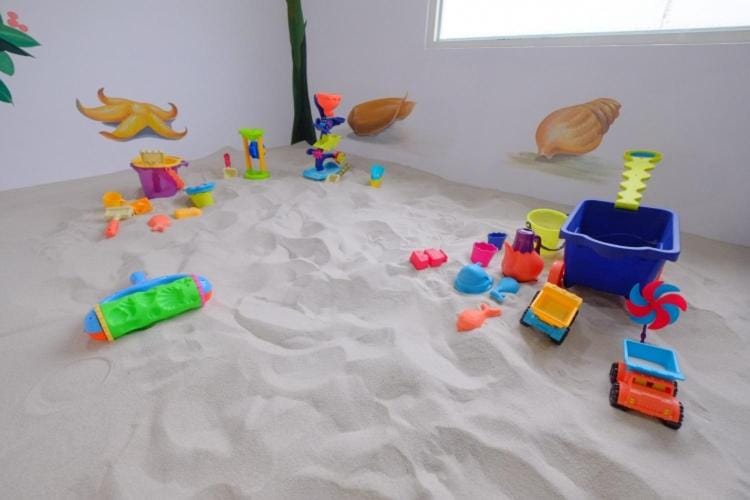 Children play ground, Breakfast