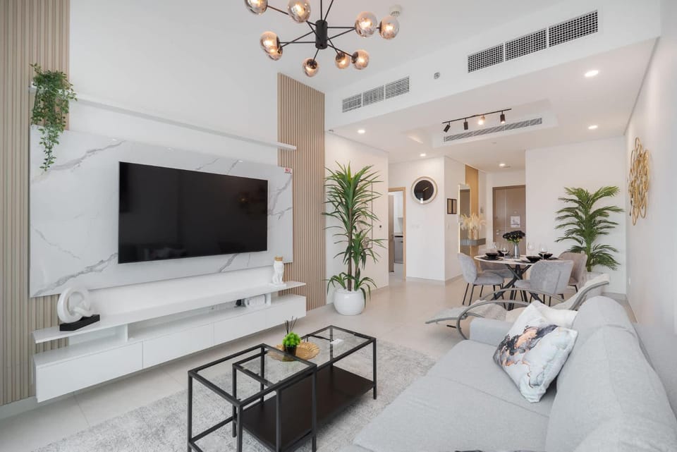 Free housekeeping visits during your stay - StayShort - Modern 1BR in Prime Business Bay 4 Guests Apartment in Dubai