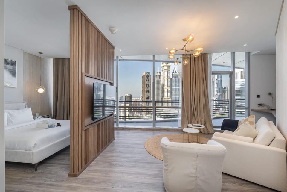 Free housekeeping visits during your stay - StayShort - Stylish Studio at DIFC Sky Gardens Sleeps 4 Apartment in Dubai