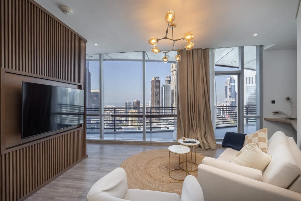 Free housekeeping visits during your stay - StayShort - Stylish Studio at DIFC Sky Gardens Sleeps 4 Apartment in Dubai