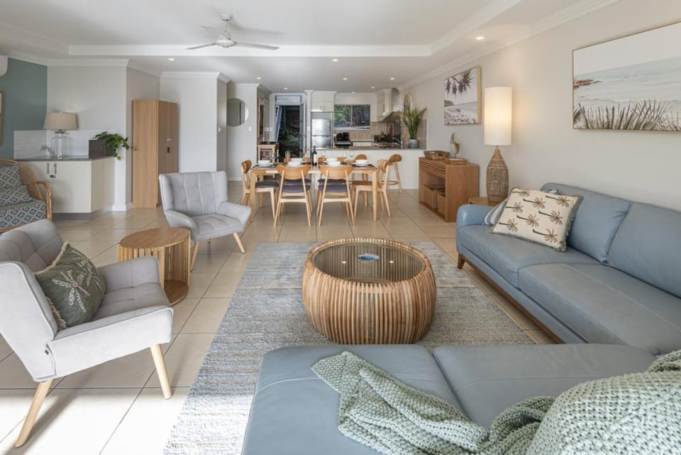 Blue Water Views 3 & Free buggy - Hamilton Island Apartment in Whitsundays