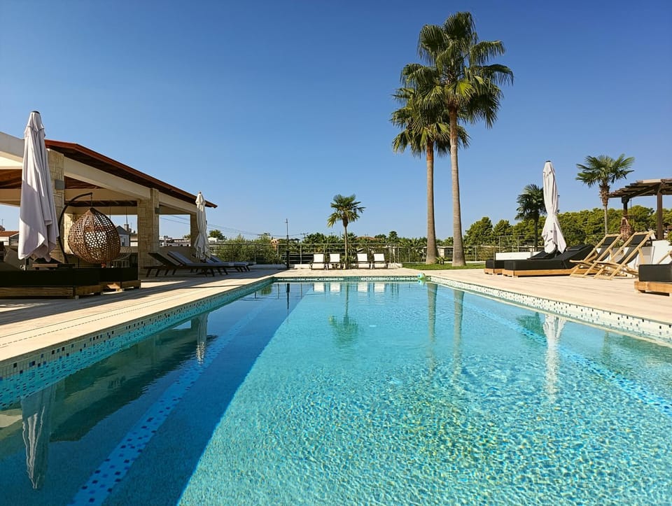 Day, Garden, Garden view, Pool view, Swimming pool, sunbed