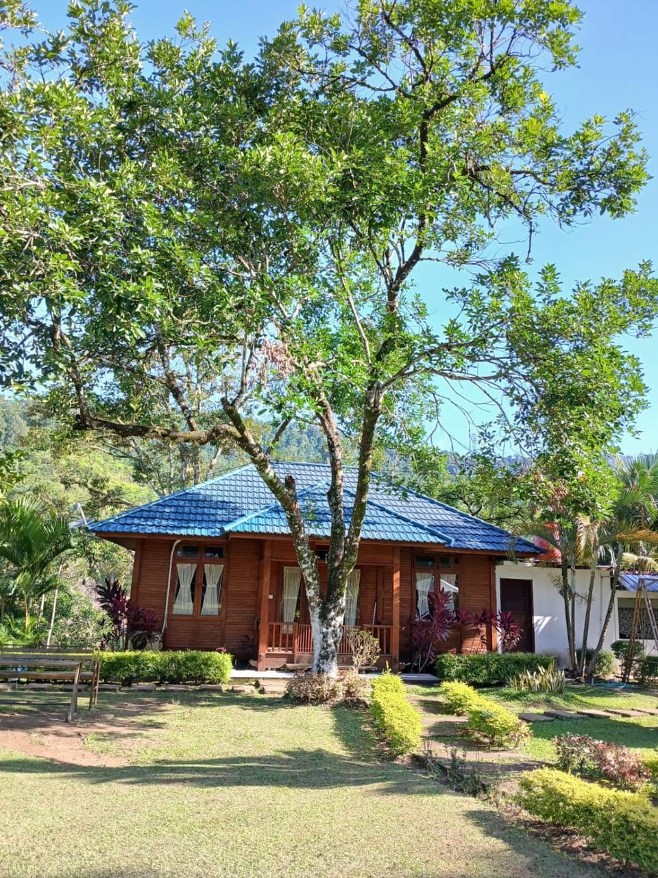 Villa Rumah Kayu Lubuk Minturun Nature lodge in Padang