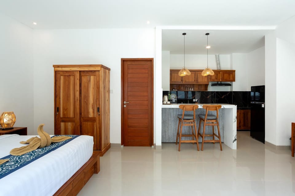Dining area, Bedroom