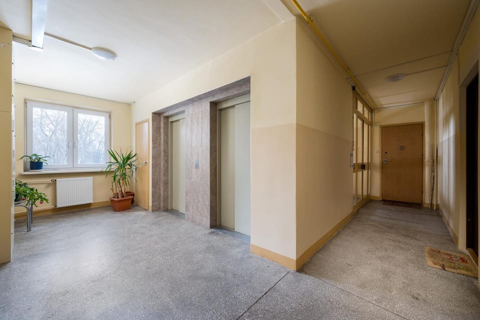 Property building, elevator