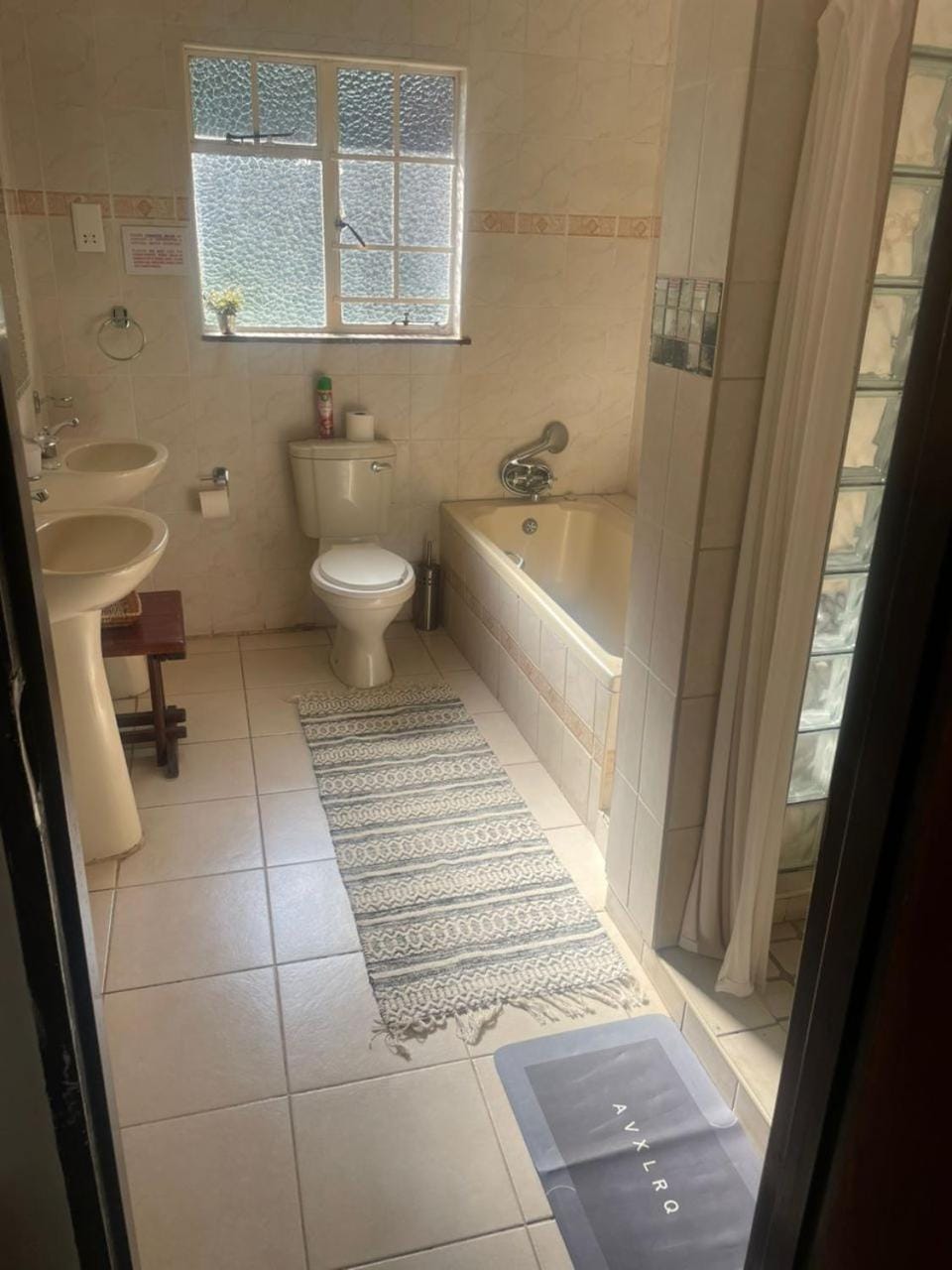 Sunshine Guest House Bed and Breakfast in Harare