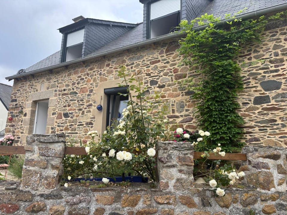 Maison en pierre proche de Paimpol House in Paimpol