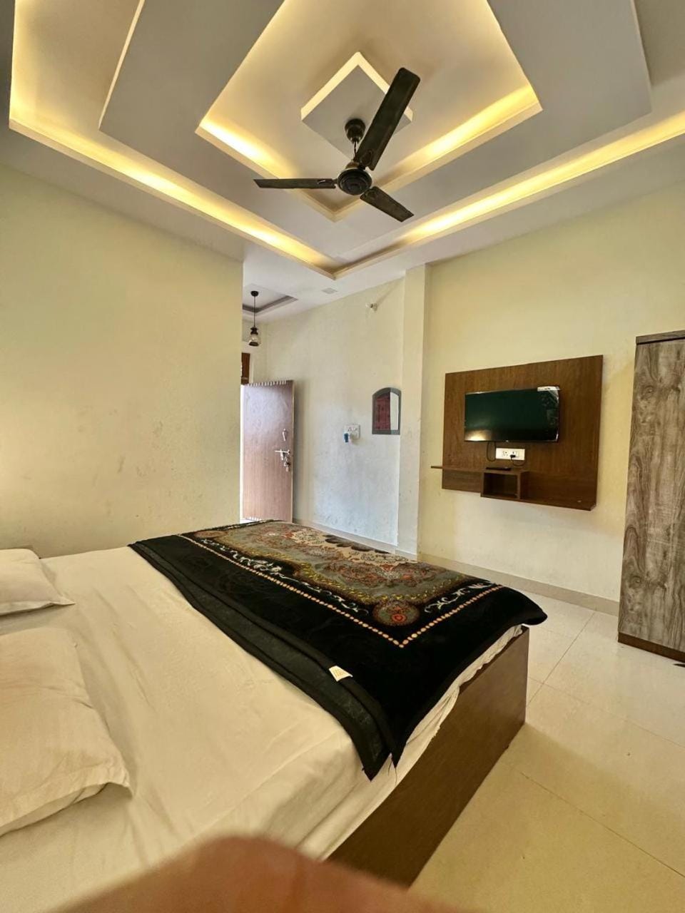 Prithvi guest house Apartment in Uttar Pradesh