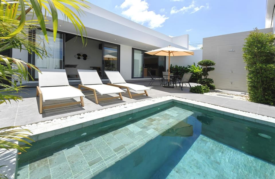 Luxury Private Bangtao Elarya Pool Villa Villa in Thep Krasatti