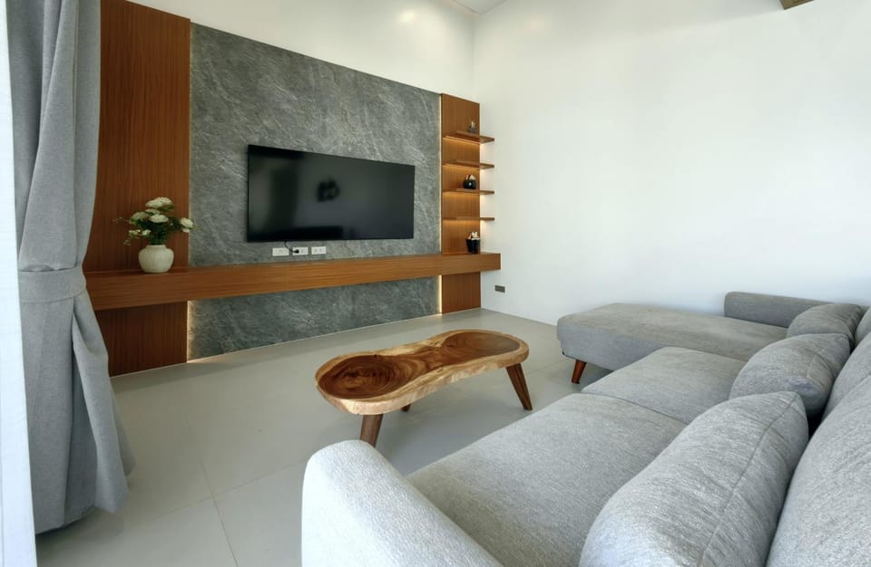 Luxury Private Bangtao Elarya Pool Villa Villa in Thep Krasatti