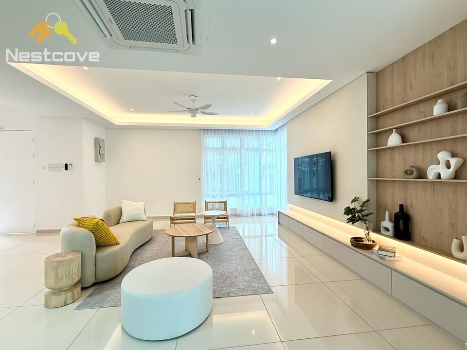 Communal lounge/ TV room, TV and multimedia, Living room, Seating area, Evening entertainment
