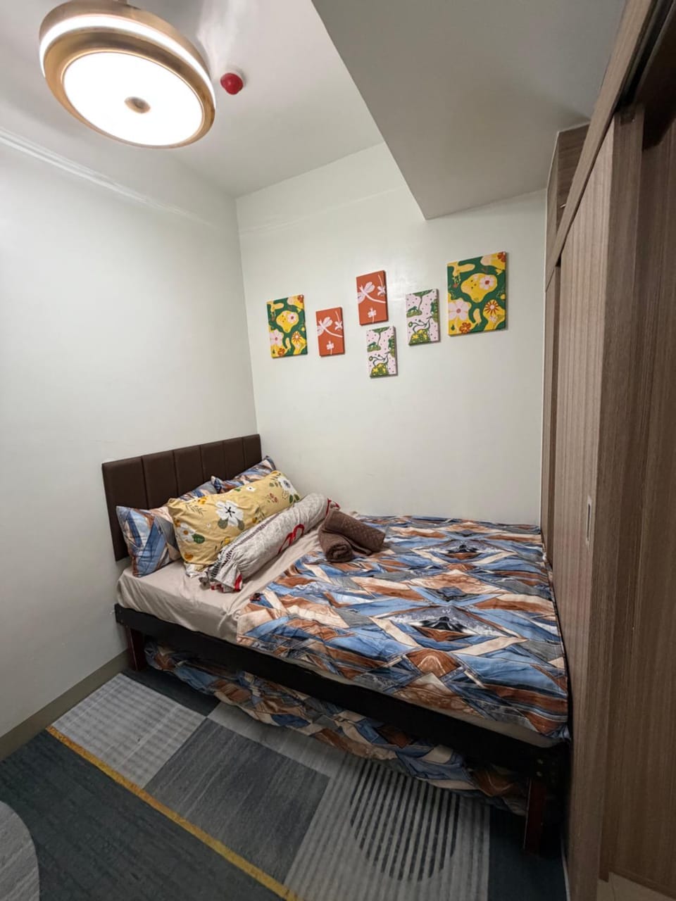 Nordic Style 1br Shore 2 Residences Tower 3 Apartment in Pasay