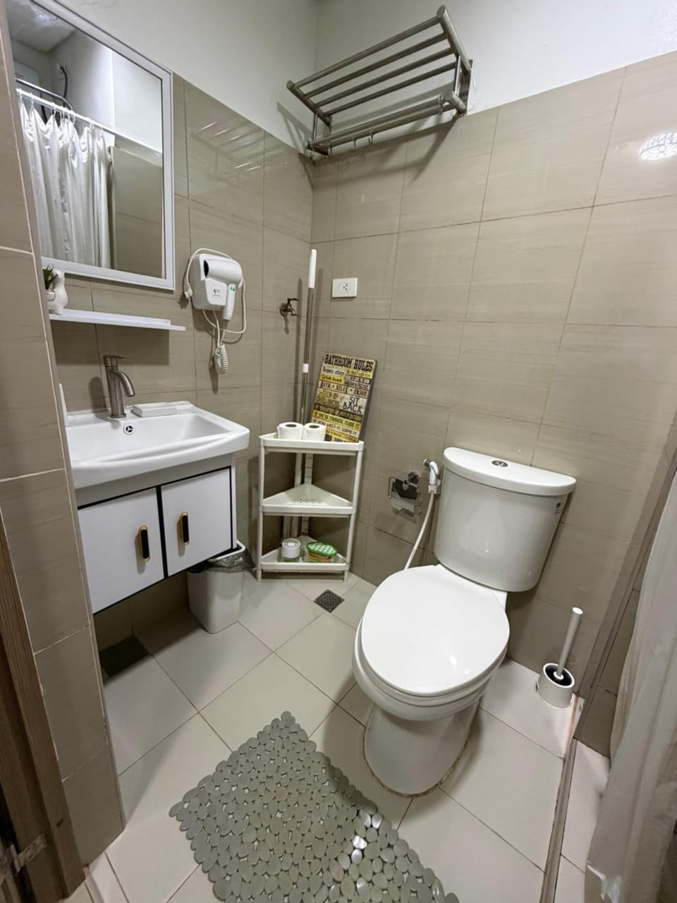 Nordic Style 1br Shore 2 Residences Tower 3 Apartment in Pasay