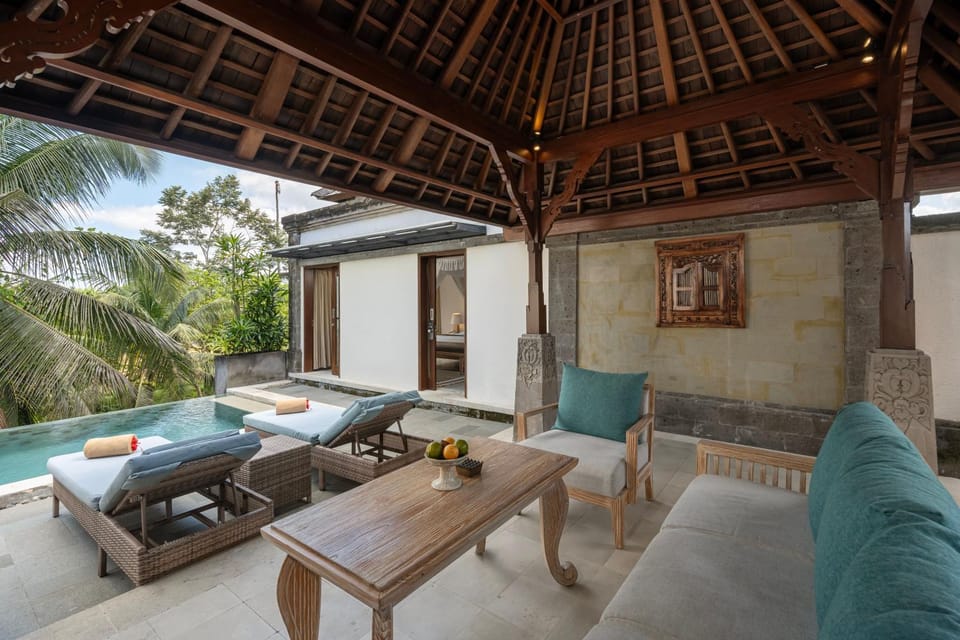 Day, Natural landscape, View (from property/room), Balcony/Terrace, Living room, Seating area, Dining area, Pool view, Swimming pool, sunbed