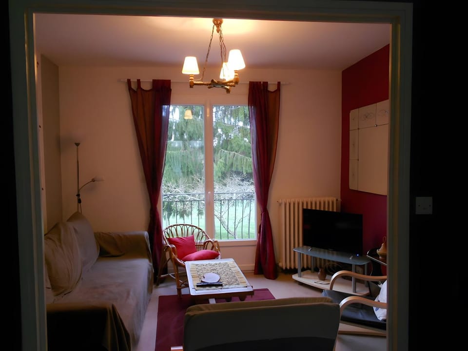 Property building, Living room