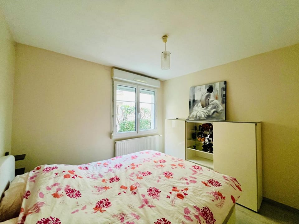 Jardin Lyon PartDieu 50m2 parking Gratuit possible Apartment in Villeurbanne