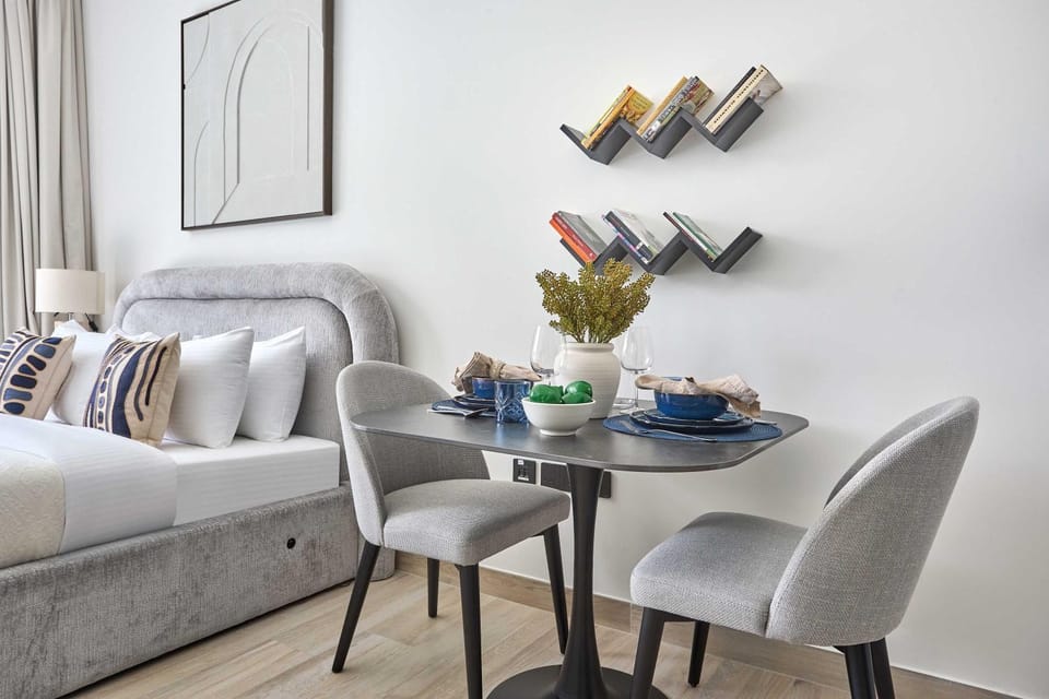 Bed, Living room, Dining area