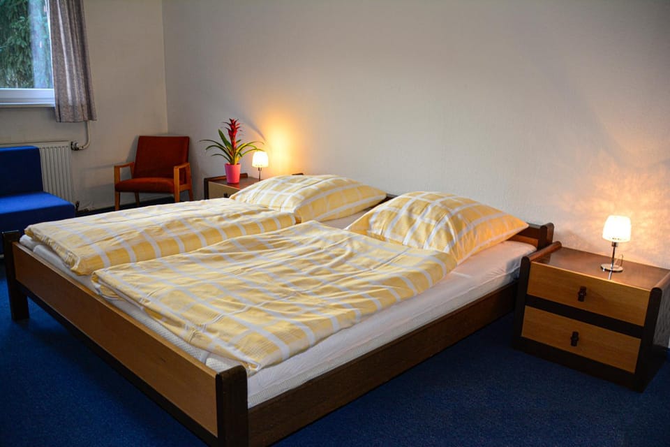 Bedroom, wardrobe