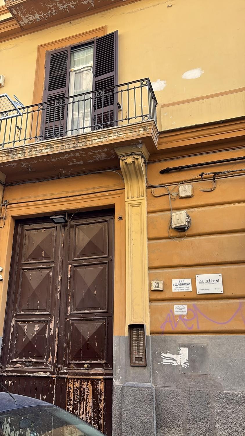 Facade/entrance, Day