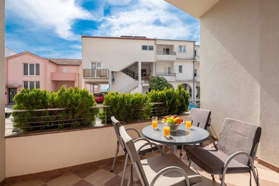 Brkić Apartments Apartment in Makarska