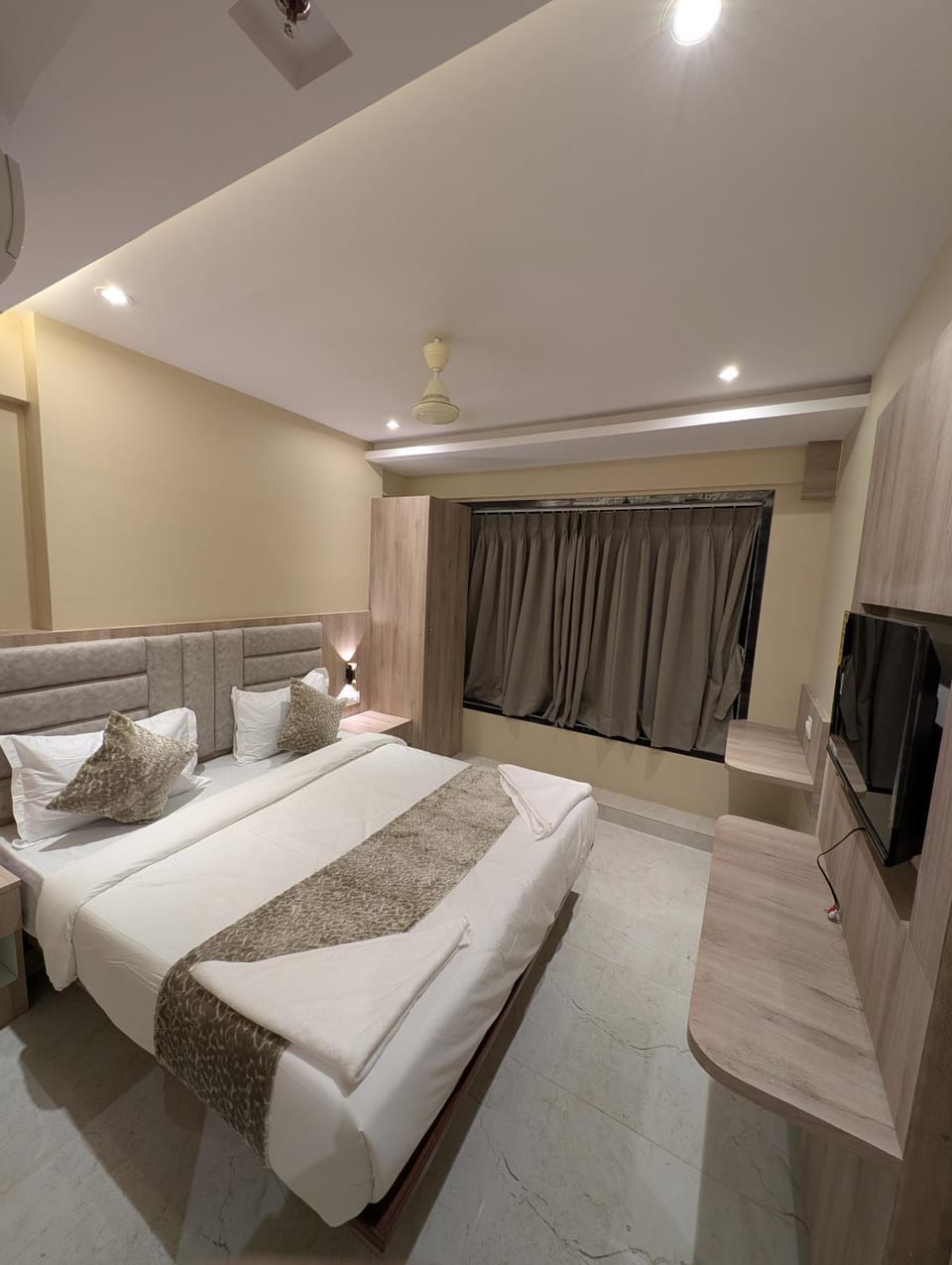 Hotel Kurla Suites Hotel in Mumbai