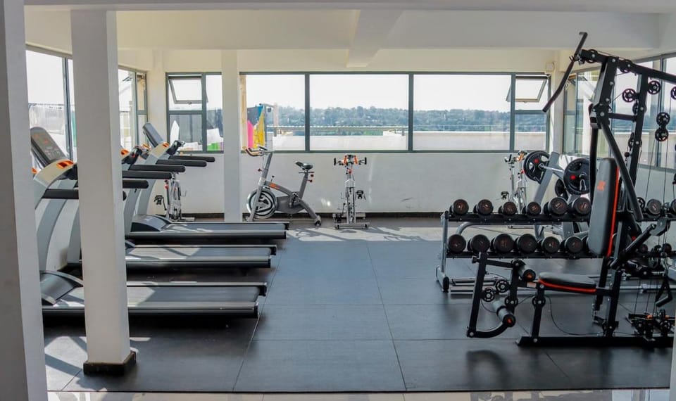 Skyline Views 1BR in Kileleshwa with Gym and Free Parking Apartment in Nairobi