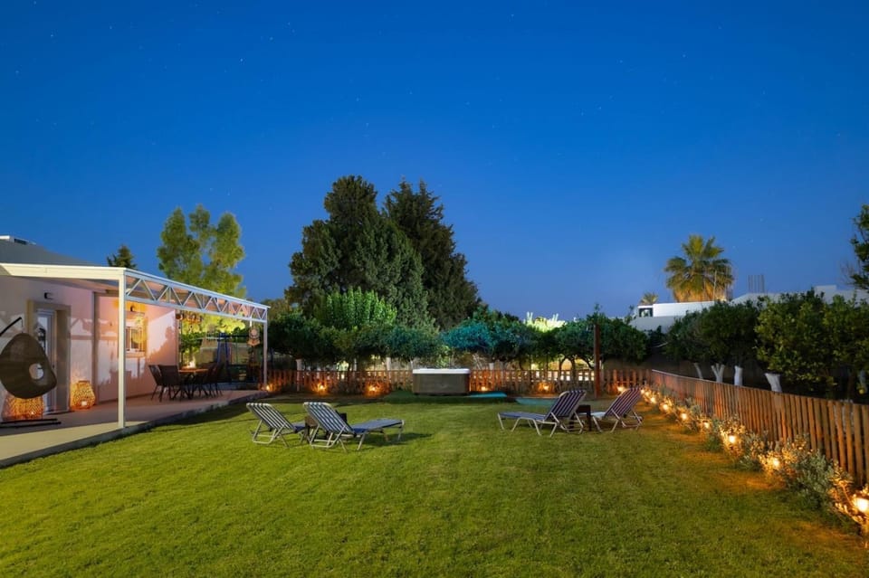 Night, Natural landscape, Garden, Garden view