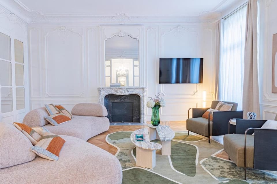 Luxurious 4BD Apartment - Arc de Triomphe 2 Apartment in Paris