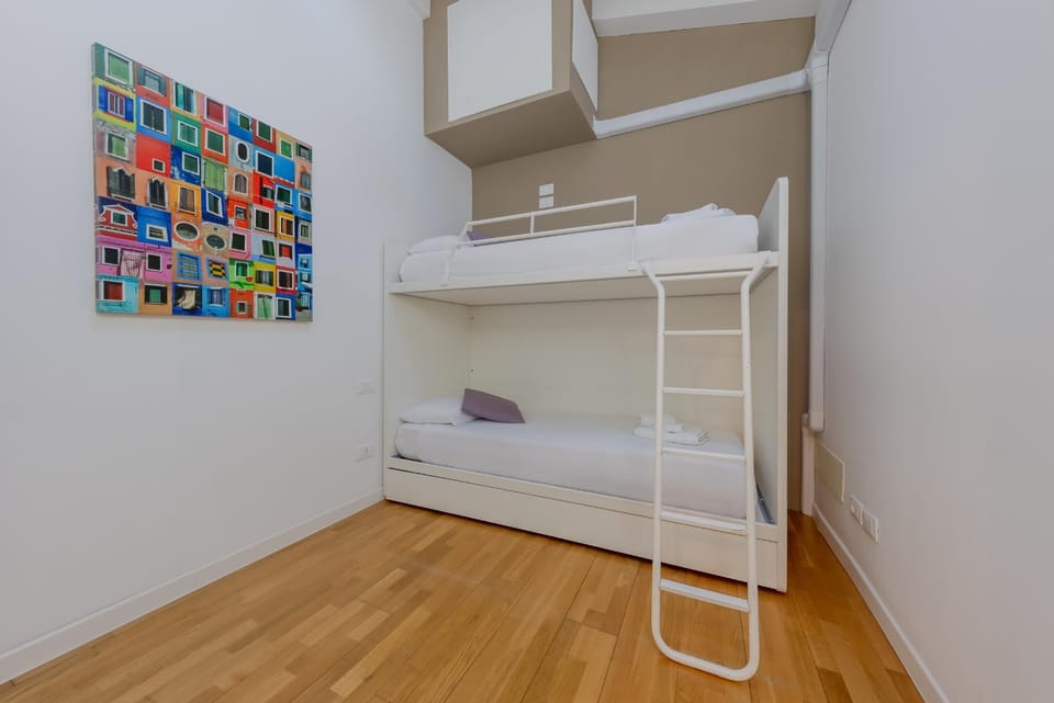 Photo of the whole room, Bedroom, bunk bed