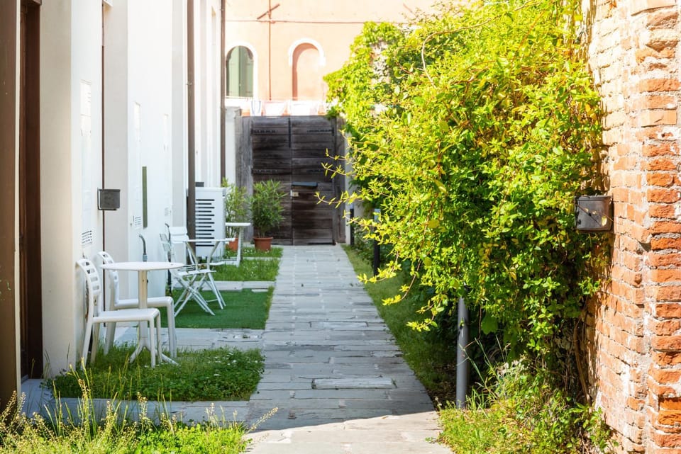 Garden, Garden view