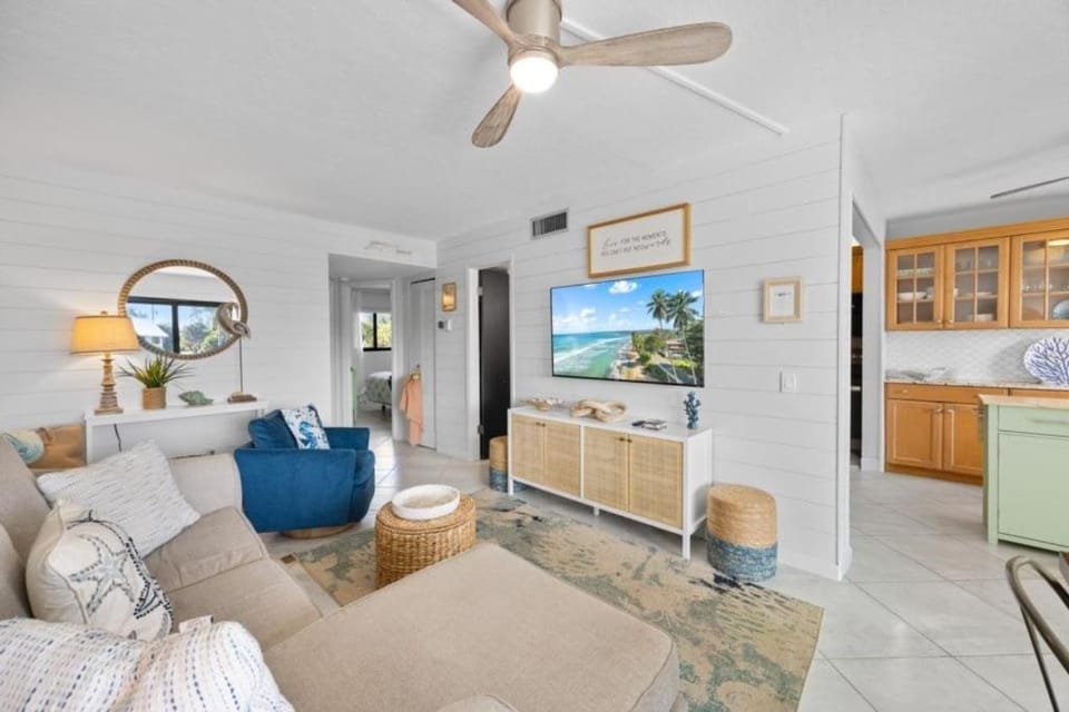 Tennis Place Unit B22 Apartment in Sanibel Island