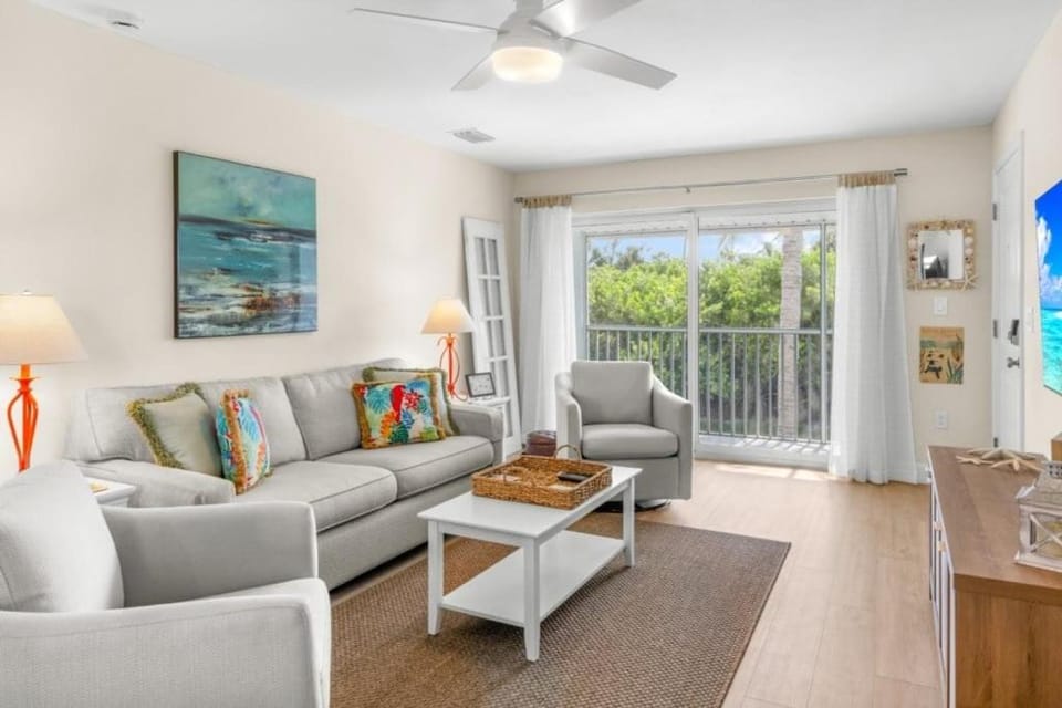 Seashells Unit 27 condo Apartment in Sanibel Island