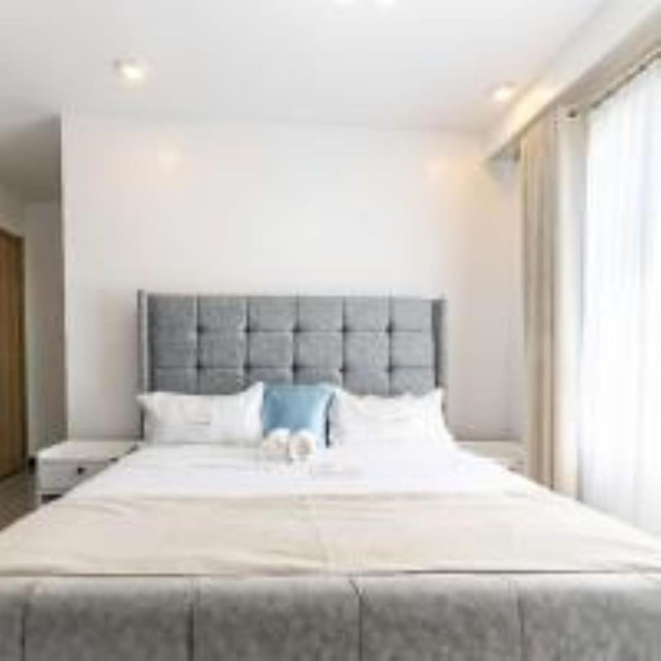 modern retreat residencies with amazing breathtaking city views, swimming pool ,gym ,private ample parking space which offers a luxurious living Apartment in Nairobi
