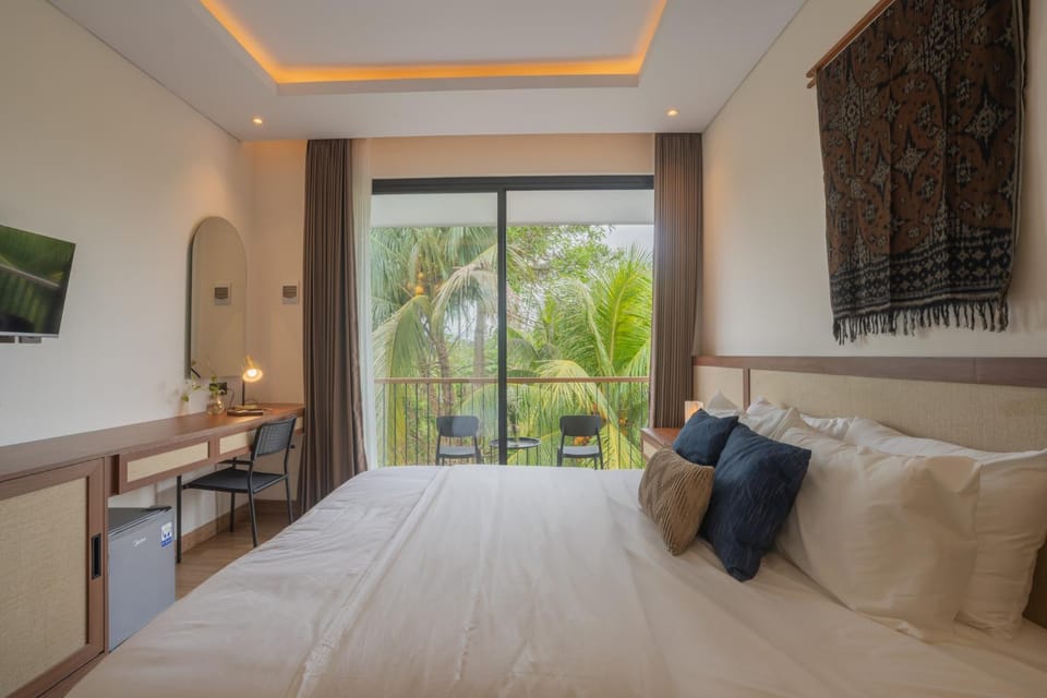 TV and multimedia, View (from property/room), Balcony/Terrace, Bedroom