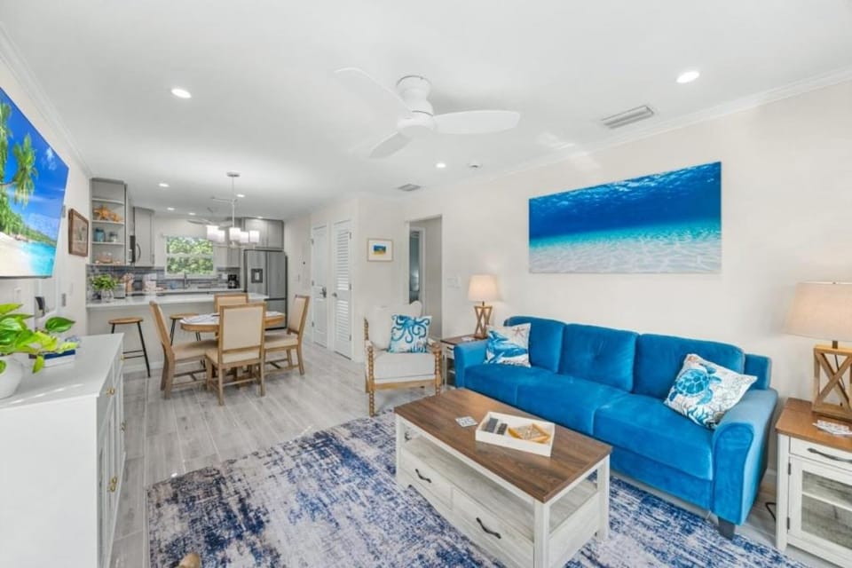 Seashells Unit 33 condo Apartment in Sanibel Island