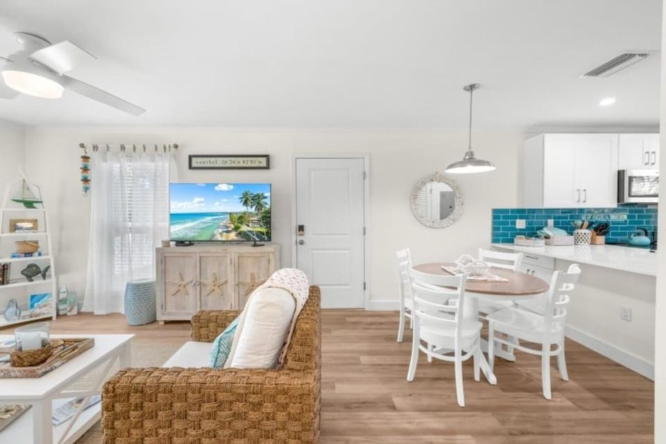 Seashells Unit 10 condo Apartment in Sanibel Island