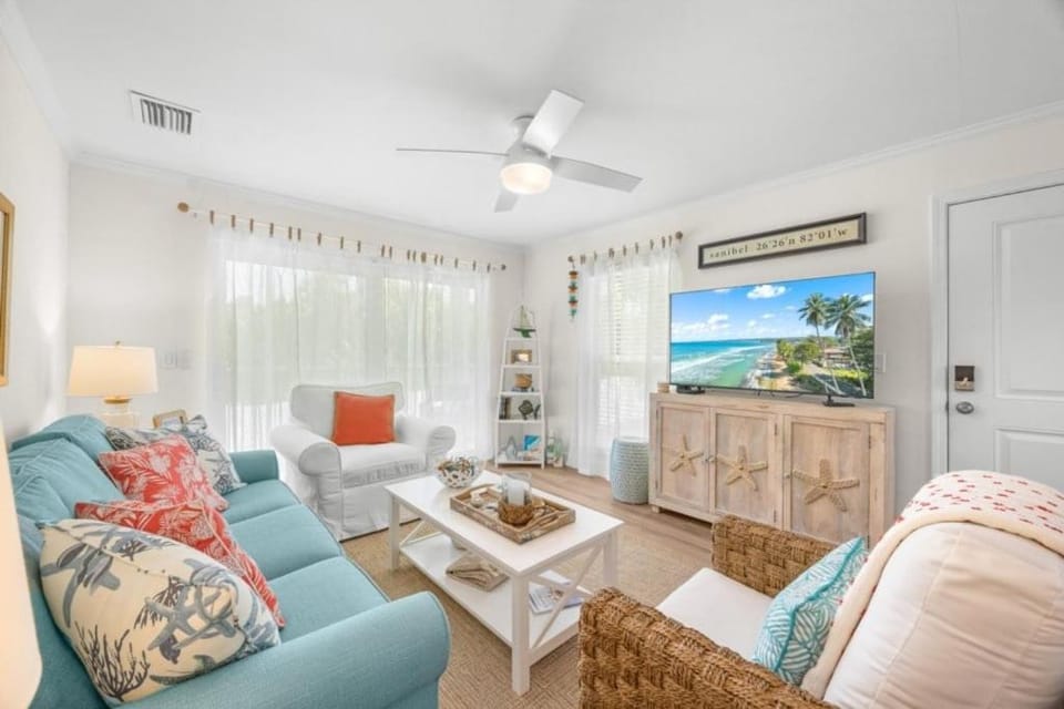 Seashells Unit 10 condo Apartment in Sanibel Island