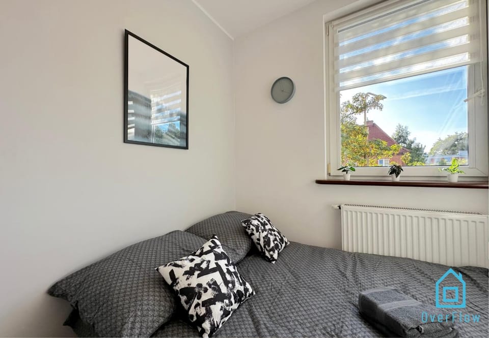 Batory Room - Peaceful Retreat, 10 Minutes to Gdańsk Old Town & Seaside Vacation rental in Gdansk