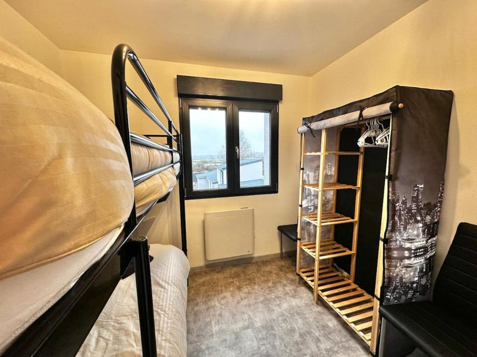Bedroom, bunk bed, wardrobe