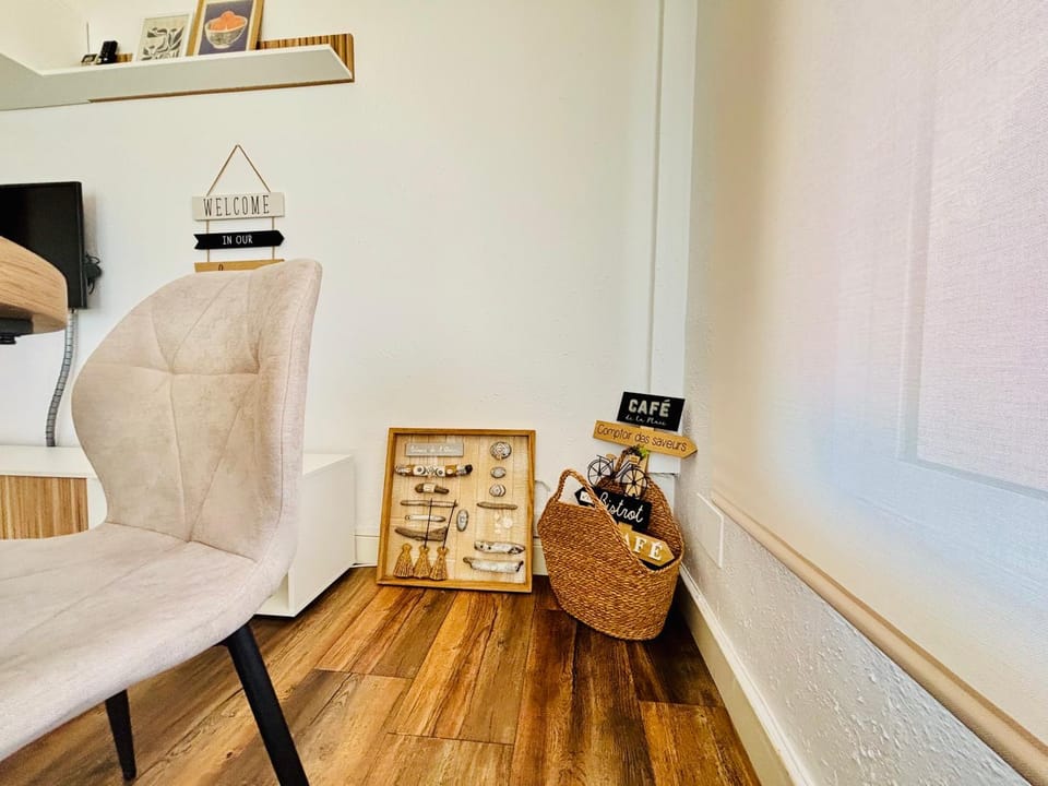 Global Immo 3400 Amsterdam Apartment in Roses