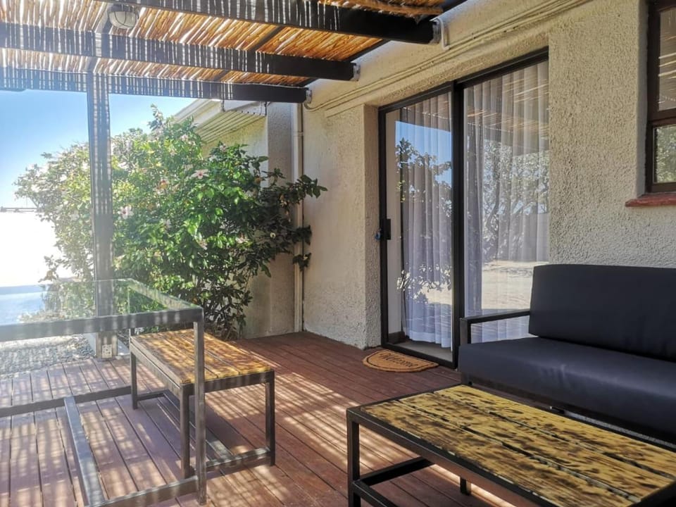 Patio, Entertainment