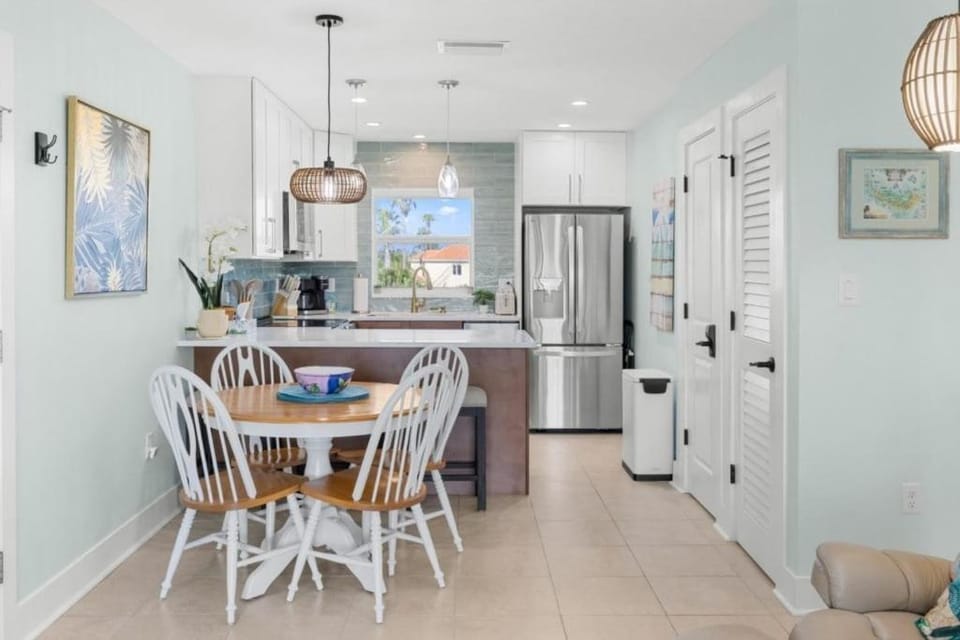 Seashells Unit 37 condo Apartment in Sanibel Island