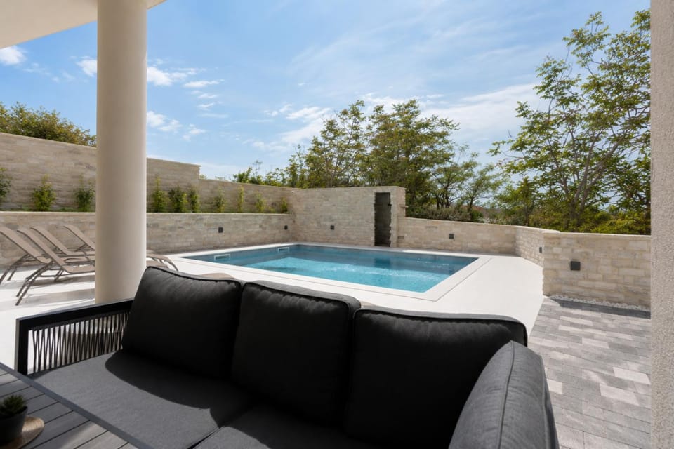 Patio, View (from property/room), Swimming pool