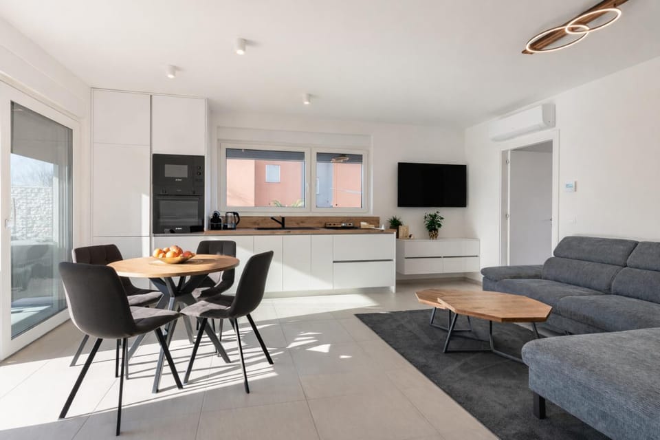 Living room, kitchen