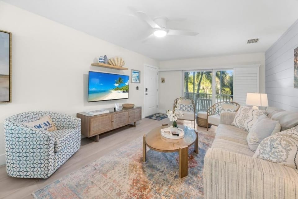 Seashells Unit 09 Apartment in Sanibel Island